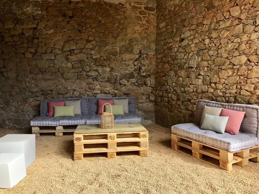 Hostal Can Xicu Capmany Luaran gambar