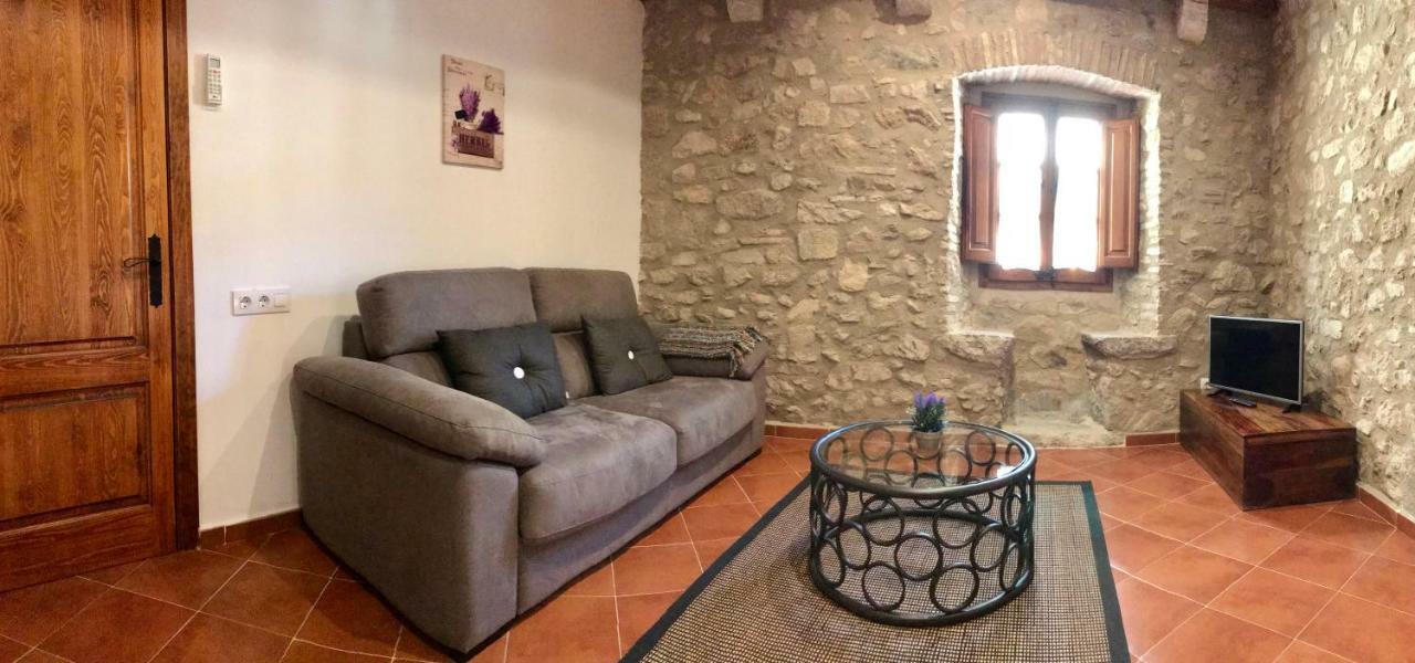 Hostal Can Xicu Capmany Luaran gambar